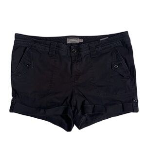 Torrid feel the fit black cuffed hem chino shorts women’s size 18